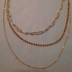 Triple layered necklace